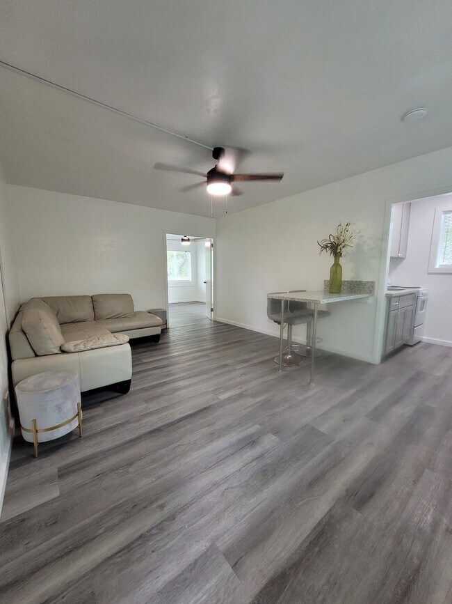 Photo - 454 Kuamo'o St Townhome