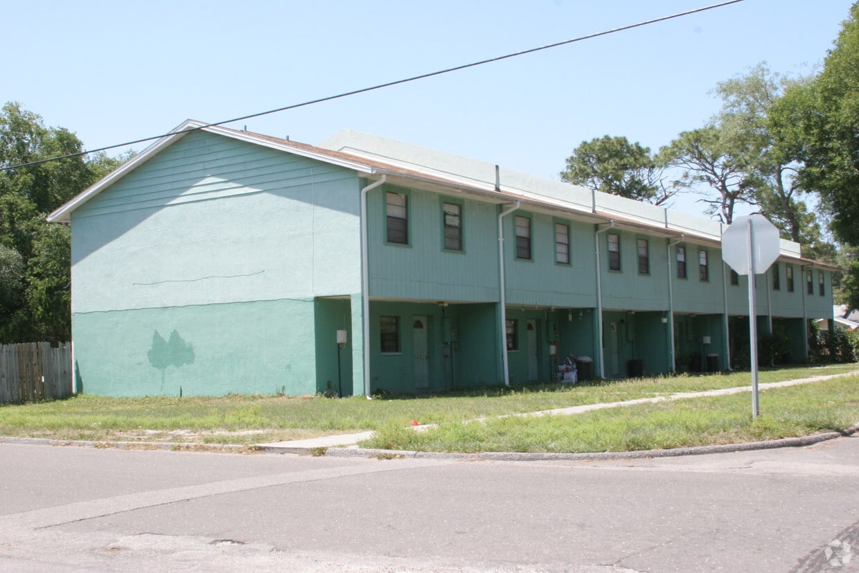 Primary Photo - 9605 19th St
