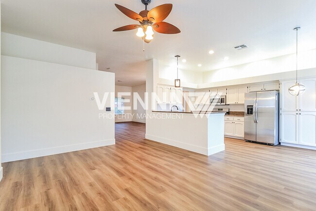 Foto del edificio - 1418 Lorimer Way