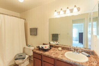 2BR,2BA,-934SF Bristle Bay - Runaway Bay Apartment Homes