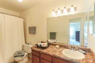 2BR,2BA,-934SF Bristle Bay - Runaway Bay Apartment Homes