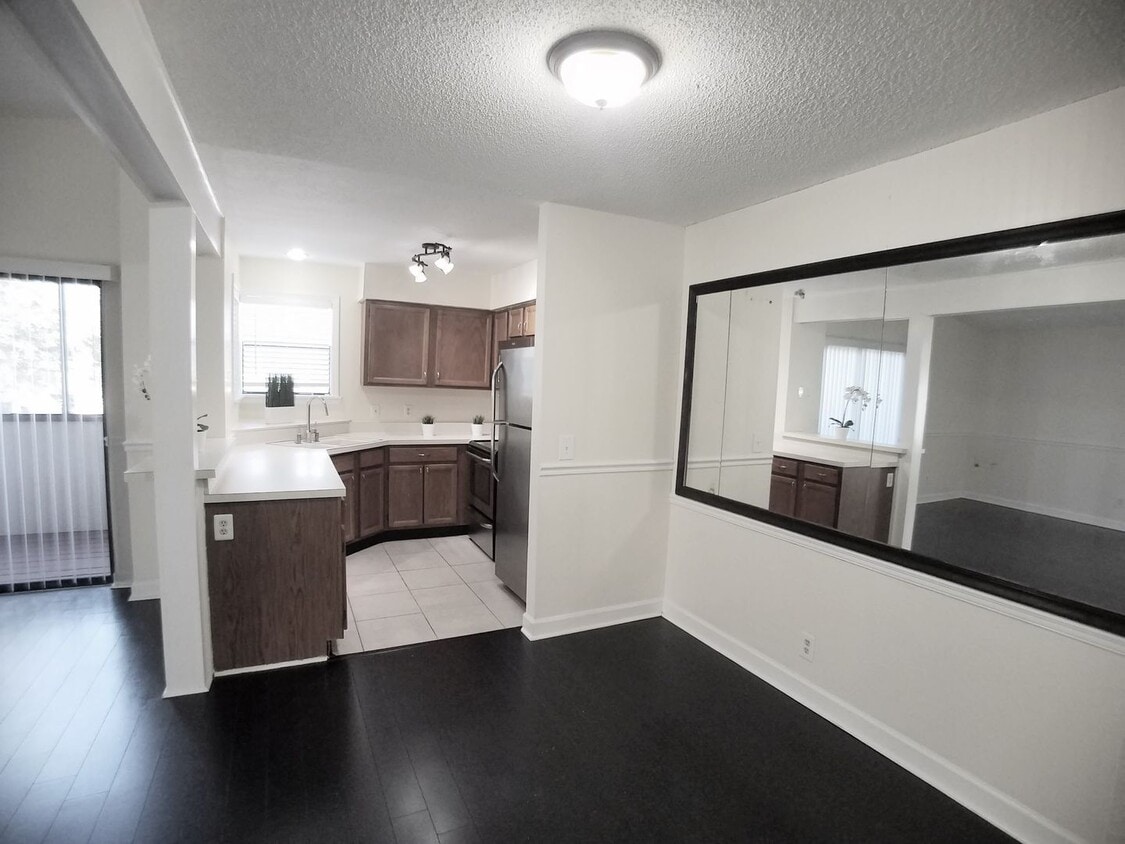 Primary Photo - Beautiful 1/1 wood floor condo for rent in...