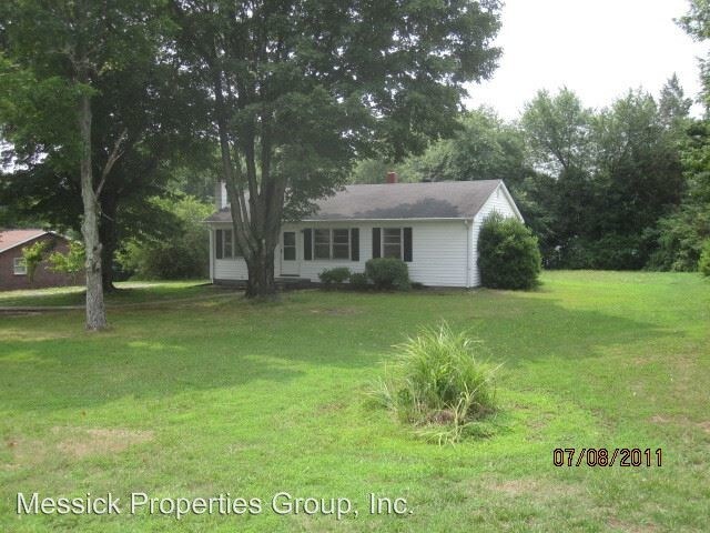 Primary Photo - 4320 Pinewood Ter