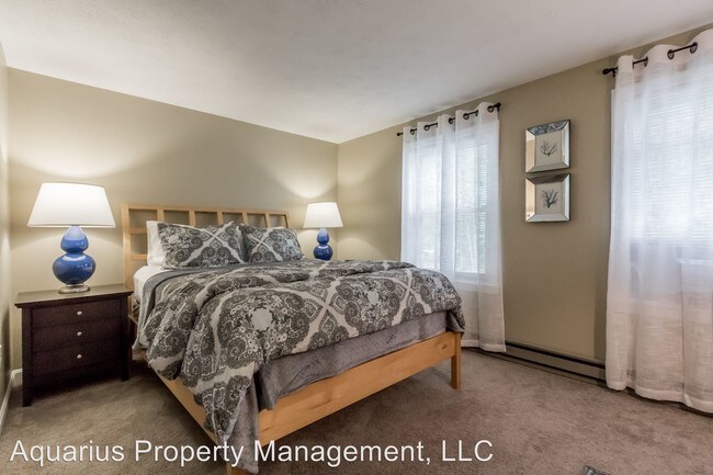 Building Photo - 2 br, 1.5 bath House - 8 Oakdale Drive