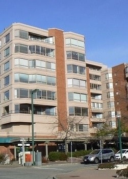 Building Photo - Pacific Terrace