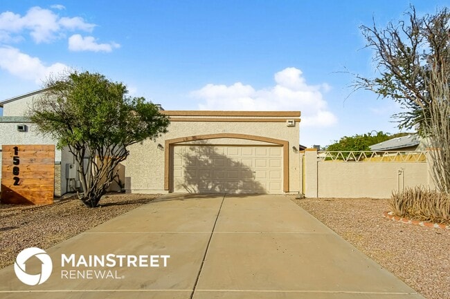 Foto del edificio - 1506 E Wescott Dr