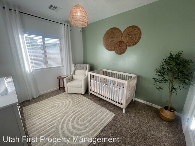 Building Photo - 4 br, 2 bath House - 3202 E Maple Mountain Dr