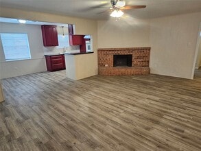 Building Photo - 1113 E Amherst Ln