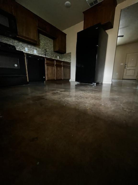 Foto del edificio - 1319 Greens Dr