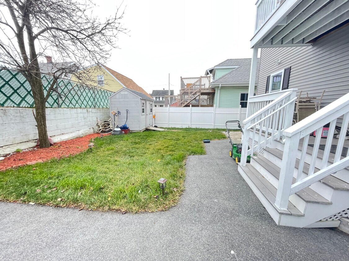 Primary Photo - 16 Mohan St