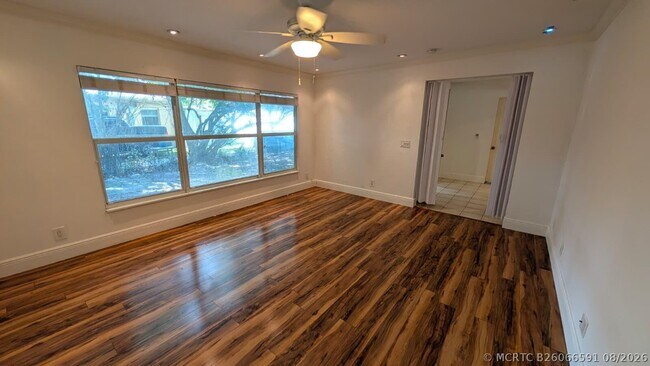 Building Photo - 1448 NE 27th Ct