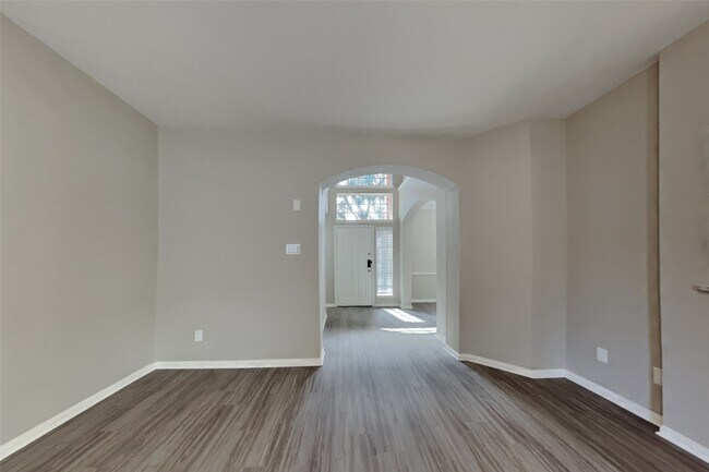 Foto del edificio - 3511 Glenhill Dr