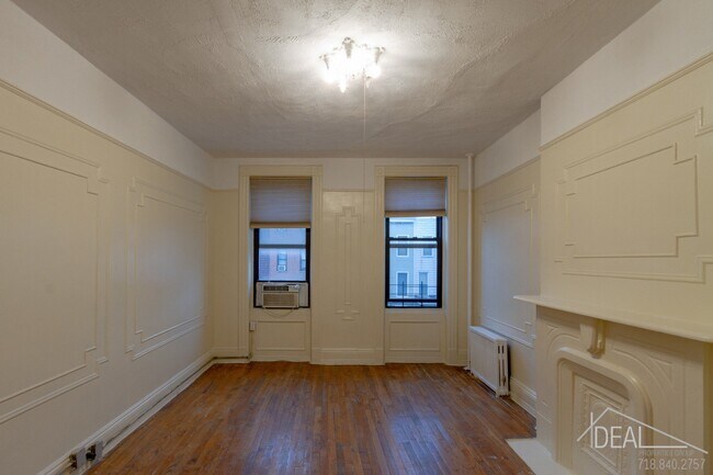 Building Photo - Great 1 Bedroom in South Park Slope!