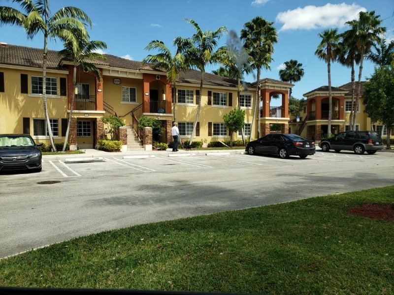 Foto del edificio - 1005 NE 34th Ave