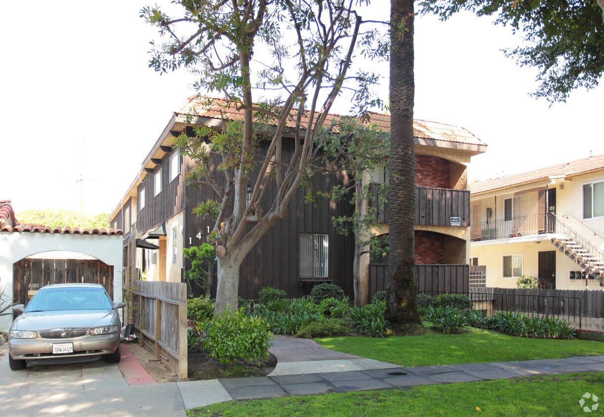 Building Photo - 1417 Pearl St
