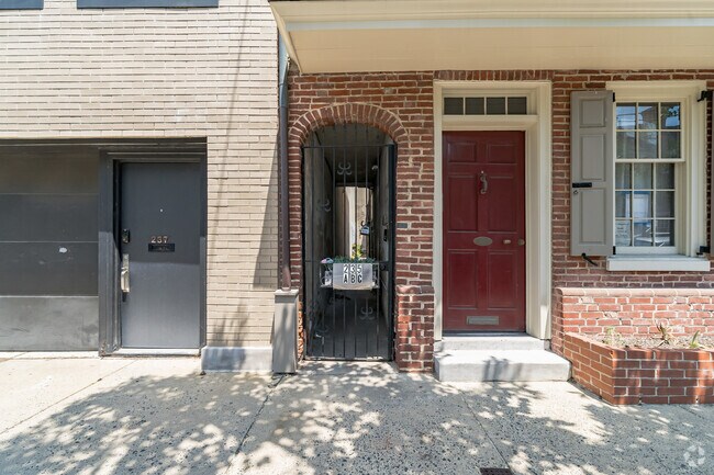 Building Photo - 235 Bainbridge St