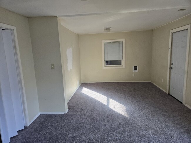 Foto del edificio - 51287 Hatfield Rd