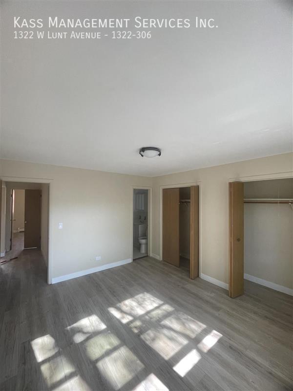 Foto del edificio - 1322 W Lunt Ave