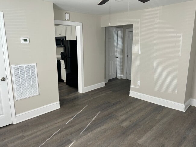 Foto del edificio - 2923 Old Greensboro Rd