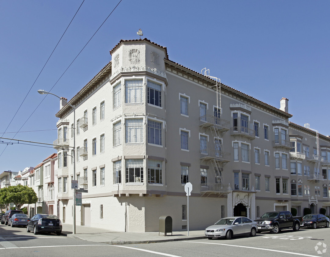 Primary Photo - 2290 North Point St
