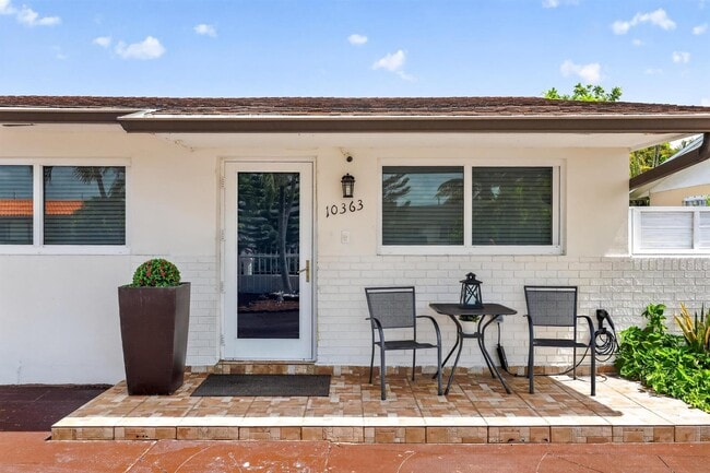 Foto del edificio - 10363 SW 6th St