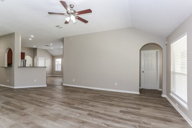 Foto del edificio - 13606 Caney Springs Ln