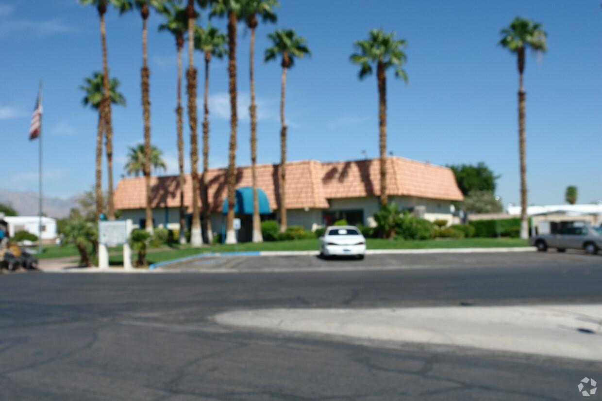 Foto del edificio - Tropicana Village Mobile Home Community