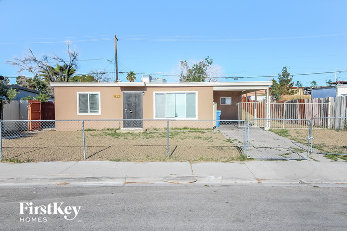Primary Photo - 1215 Maui St
