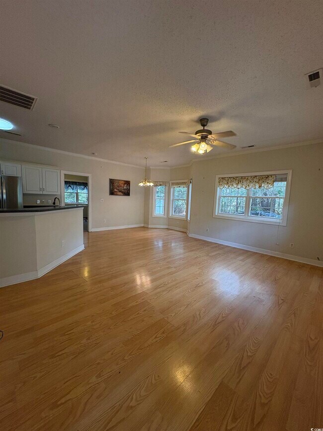 Foto del edificio - 1509 Watson Ave