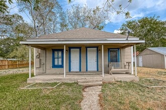 Building Photo - 406 Woodward St