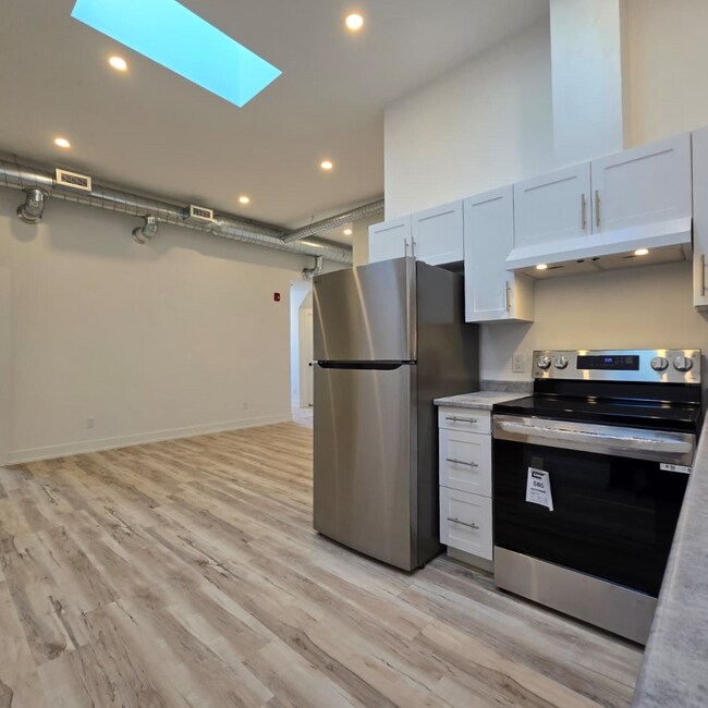 Photo du bâtiment - BRAND NEW 2-bedroom Apartment in Norwich!!