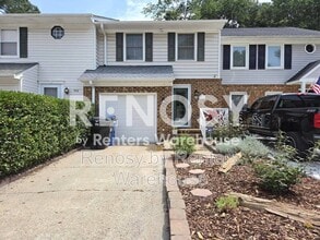 Building Photo - 914 Wildwood Square Ct