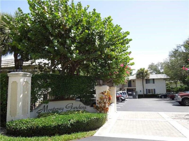 Building Photo - 8603 SW 68th Ct