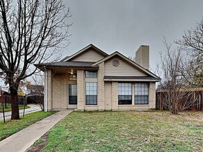 Building Photo - 2703 Oak Bend Ln