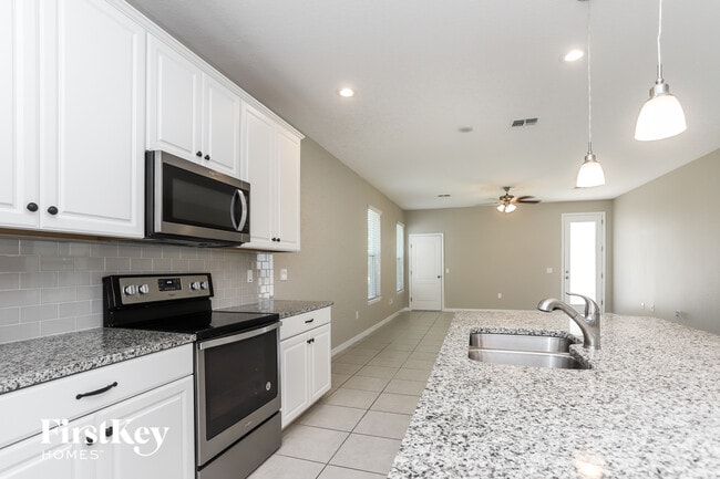 Building Photo - 7143 Bowspirit Pl