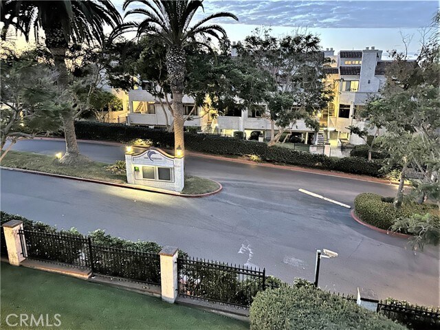 Foto del edificio - 5032 Dorado Dr
