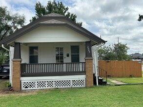 Building Photo - 2080 SW Washburn Ave