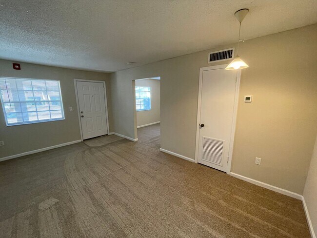 Foto del edificio - Great Location! 1BR/1BA Carrington Park Condo in Maitland!