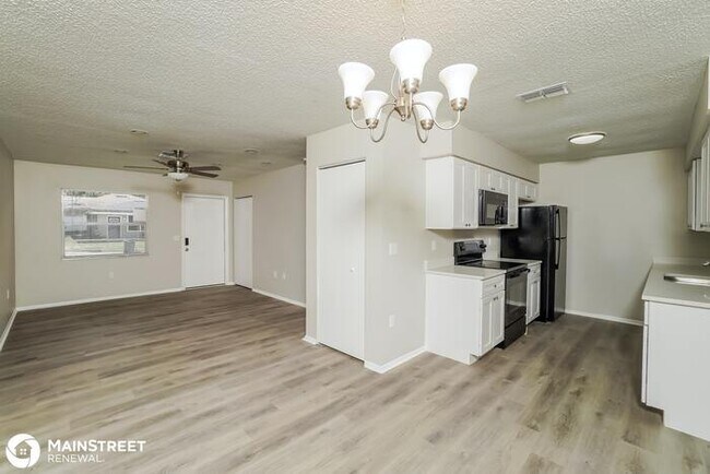 Foto del edificio - 1221 E COURT ST, TARPON SPRINGS, FL 34689