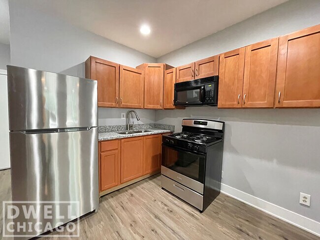 Foto del edificio - 1421 N Rockwell St