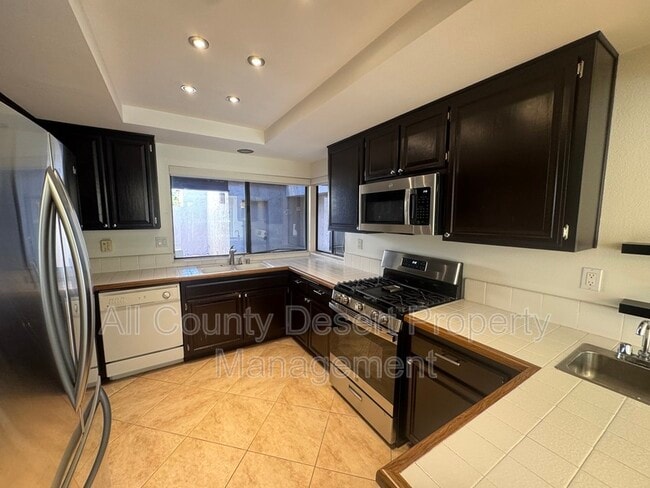 Foto del edificio - 72795 Fleetwood Cir