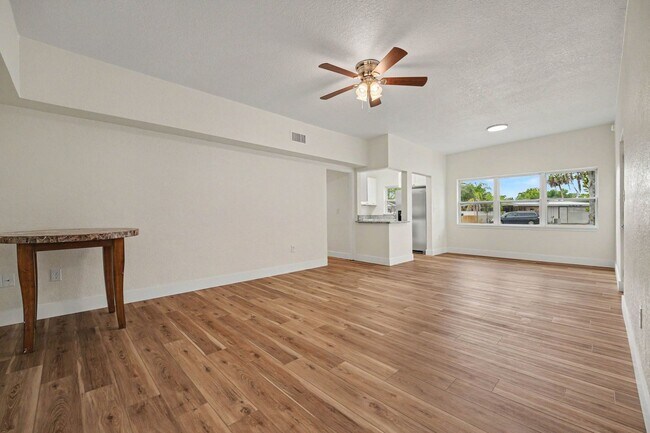 Building Photo - 1111 Brewer Ct