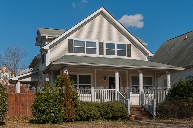 Foto del edificio - 335 Woodlark St