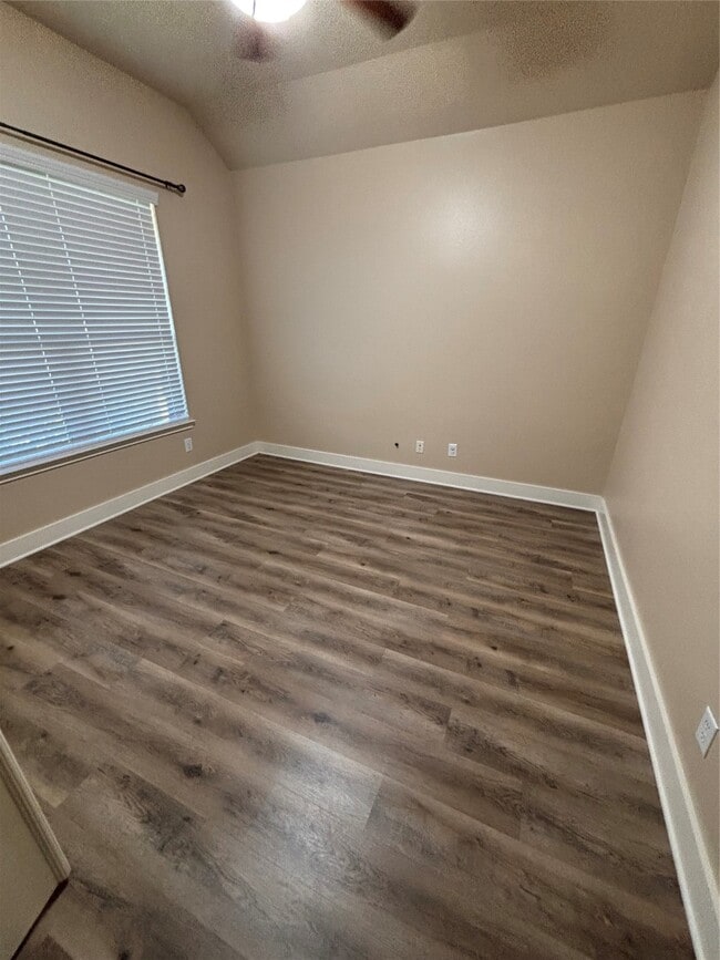 Foto del edificio - 11702 Eagle Ridge Dr