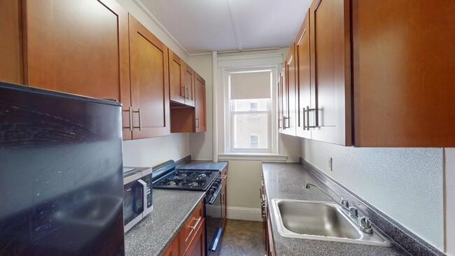 Building Photo - 1165 Boylston St