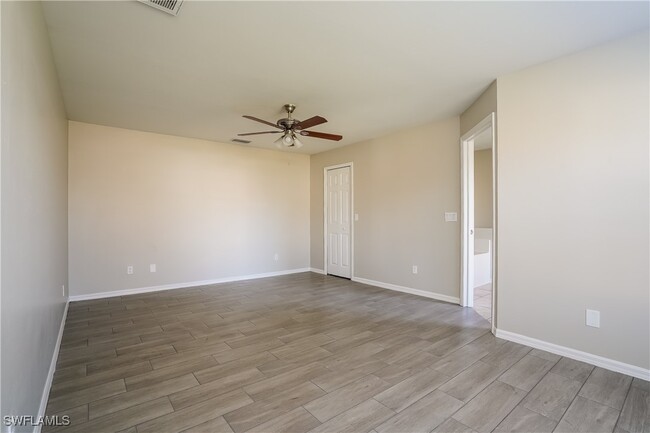 Foto del edificio - 3022 SW 11th Ct