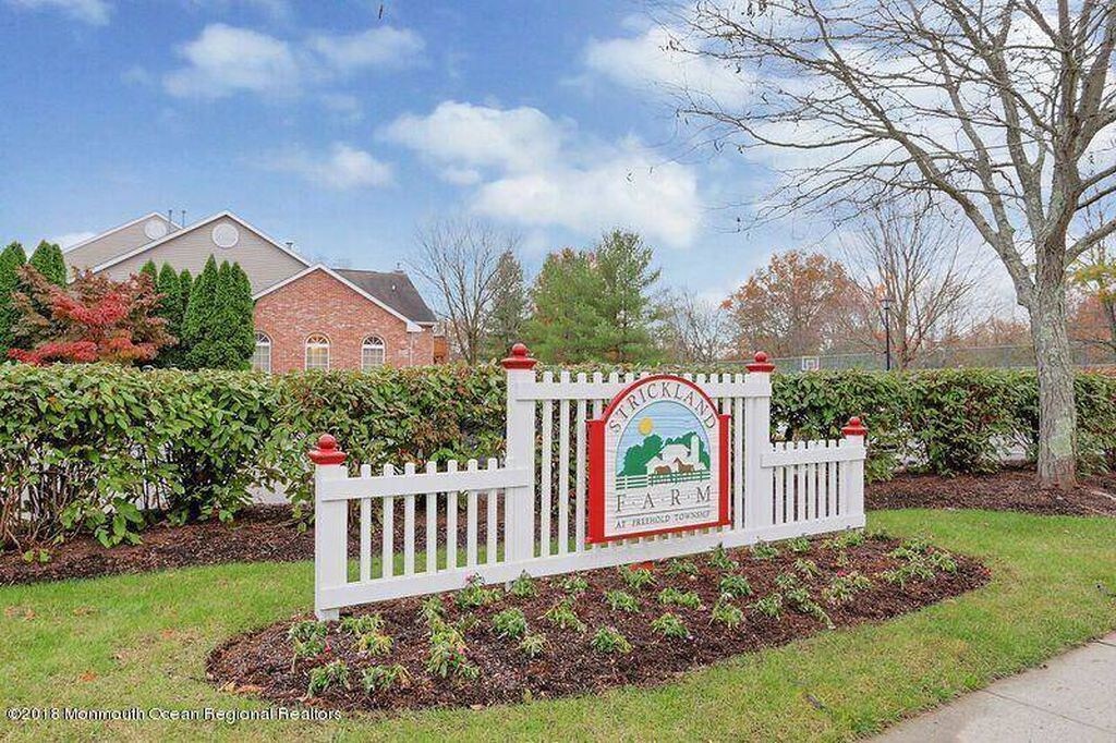 1602 Wagon Wheel Ct, Freehold, NJ 07728 Townhome Rentals in Freehold NJ