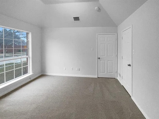 Building Photo - 7202 Sand Pine Dr