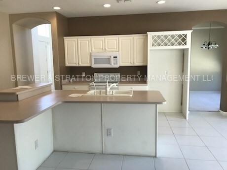 Foto del edificio - 7012 W Potter Dr