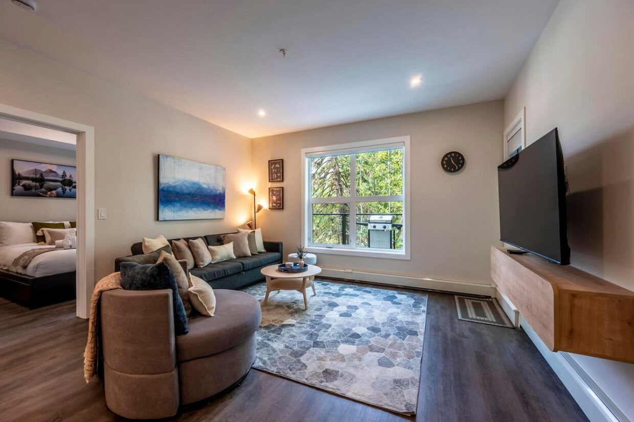 Photo principale - 901-907 7 St N